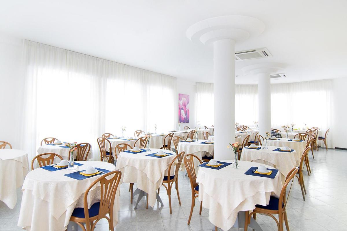 Hotel ABC Riccione Exterior foto